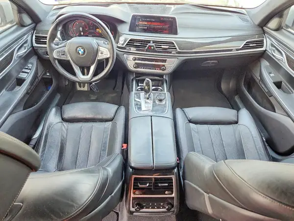 WBA7F0C53HGM21294 2017 BMW 7ER - Image 8