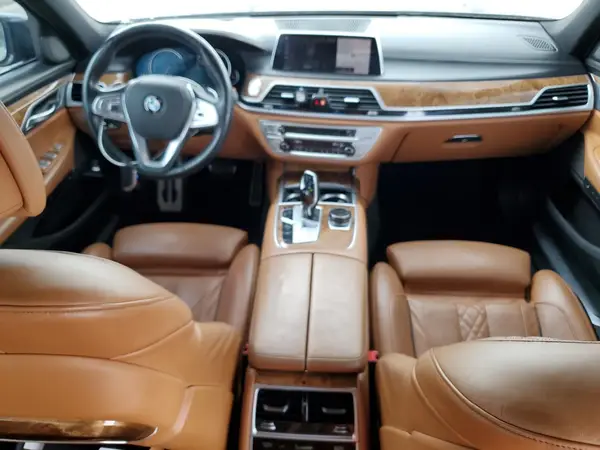 WBA7F0C53KGM25904 2019 BMW 7ER - Image 8