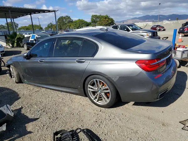 WBA7F0C54GGL99546 2016 BMW 7ER - Image 2