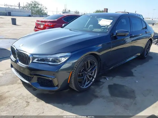 WBA7F0C54GGL99840 2016 BMW 7ER - Image 2