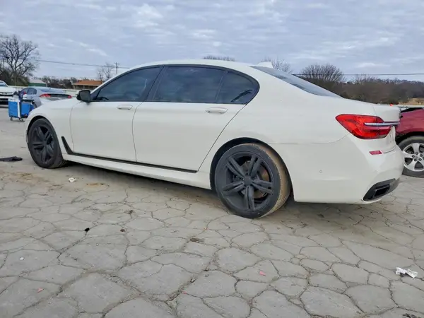 WBA7F0C54HGM21434 2017 BMW 7ER - Image 2
