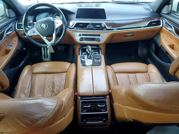 WBA7F0C54HGM21434 2017 BMW 7ER - Image 8