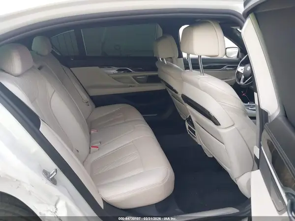 WBA7F0C54JGM22671 2018 BMW 7ER - Image 8