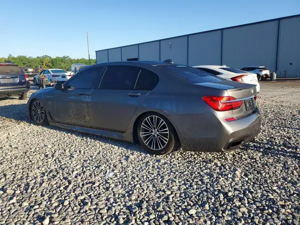 WBA7F0C55HGM20955 2017 BMW 7ER - Image 2