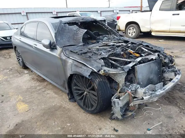 WBA7F0C55JGM23778 2018 BMW 7ER - Image 1