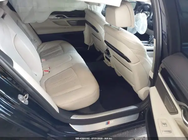 WBA7F0C55KGM24477 2019 BMW 7ER - Image 8