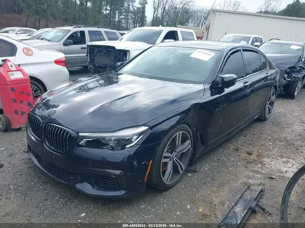 WBA7F0C55KGM25273 2019 BMW 7ER - Image 2