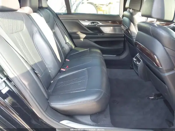 WBA7F0C56GGL99287 2016 BMW 7ER - Image 8