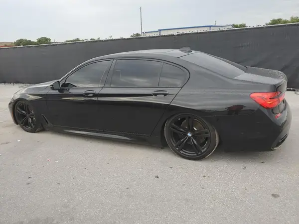 WBA7F0C56GGL99533 2016 BMW 7ER - Image 2