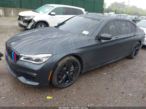 WBA7F0C56HGM21211 2017 BMW 7ER - Image 2