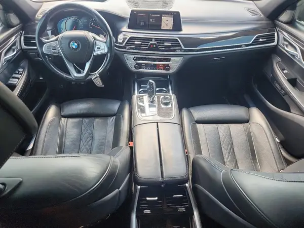 WBA7F0C56JGM23563 2018 BMW 7ER - Image 8