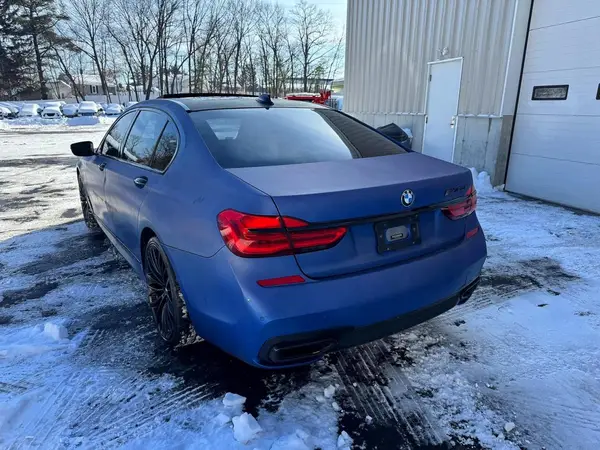 WBA7F0C56JGM24082 2018 BMW 7ER - Image 2