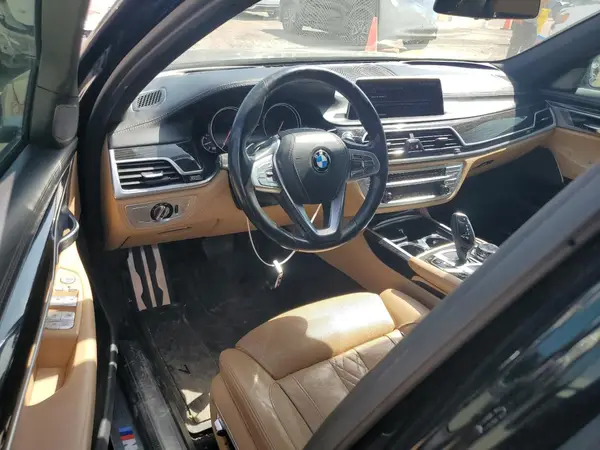 WBA7F0C57GGM20650 2016 BMW 7ER - Image 8