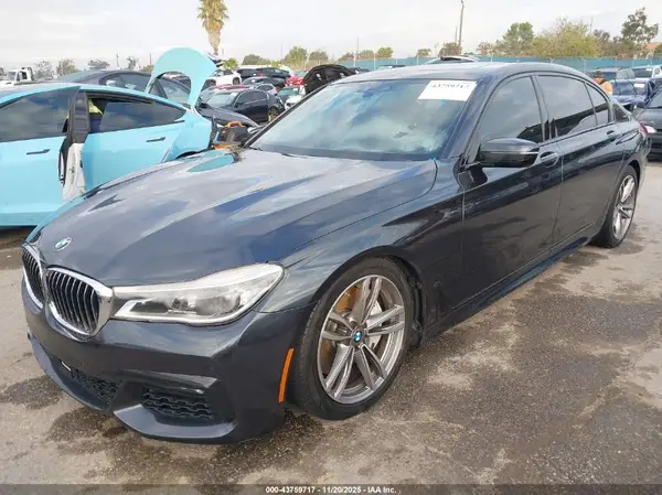 WBA7F0C57KGM24478 2019 BMW 7ER - Image 2