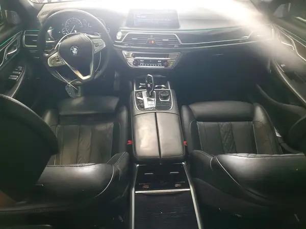 WBA7F0C58HGM21047 2017 BMW 7ER - Image 8