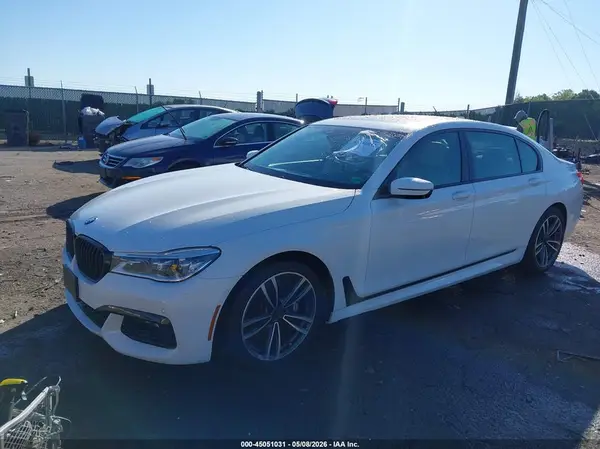 WBA7F0C59GGL99185 2016 BMW 7ER - Image 2
