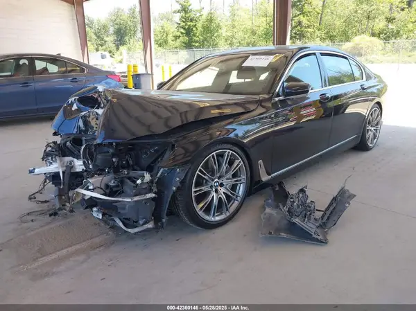 WBA7F0C59HGM21185 2017 BMW 7ER - Image 2