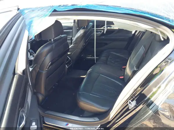 WBA7F0C59KGM24255 2019 BMW 7ER - Image 8