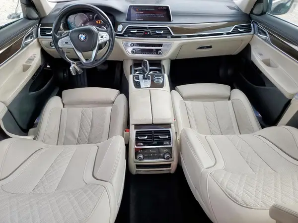 WBA7F0C59KGM25082 2019 BMW 7ER - Image 8