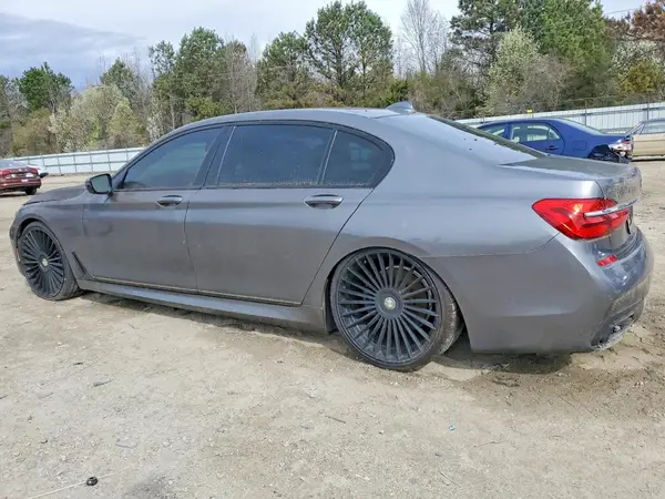 WBA7F0C5XHGM21454 2017 BMW 7ER - Image 2
