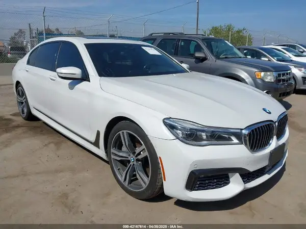 WBA7F0C5XKGM25771 2019 BMW 7ER - Image 1