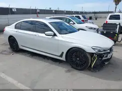 WBA7F0C5XKGM26015 2019 BMW 7ER