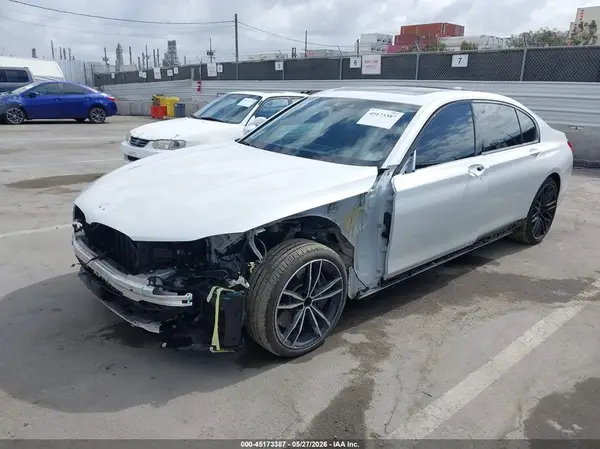 WBA7F0C5XKGM26015 2019 BMW 7ER - Image 2