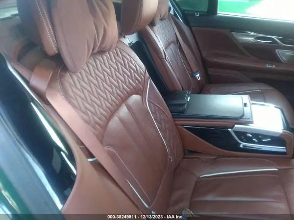 WBA7F2C14KB242369 2019 BMW 7ER - Image 8