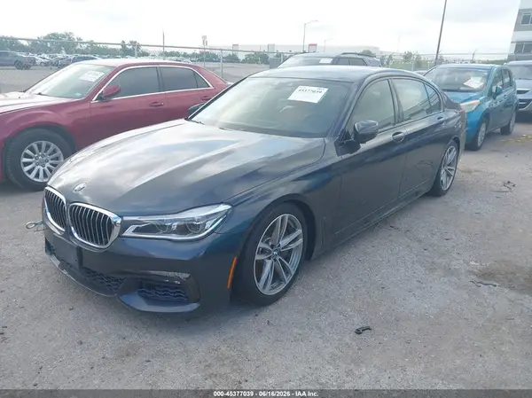 WBA7F2C32HG422771 2017 BMW 7ER - Image 2