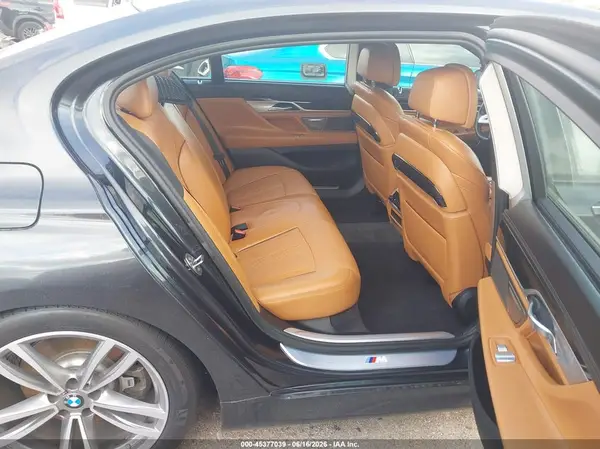 WBA7F2C32HG422771 2017 BMW 7ER - Image 8