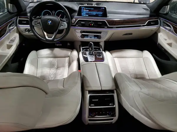 WBA7F2C32HG422835 2017 BMW 7ER - Image 8
