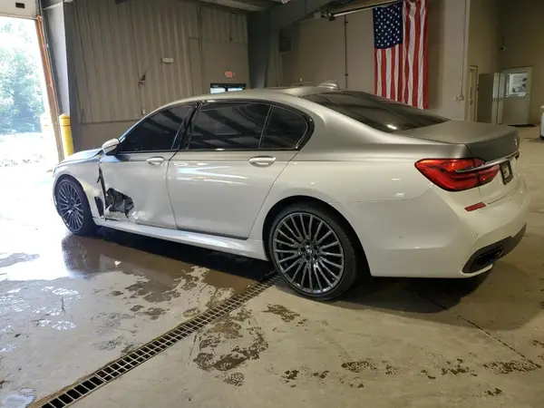 WBA7F2C34HG422822 2017 BMW 7ER - Image 2