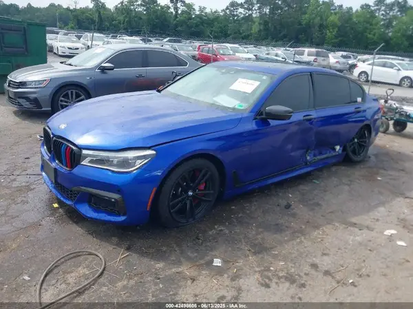 WBA7F2C34HG423064 2017 BMW 7ER - Image 2
