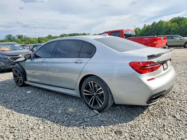 WBA7F2C38HG422807 2017 BMW 7ER - Image 2