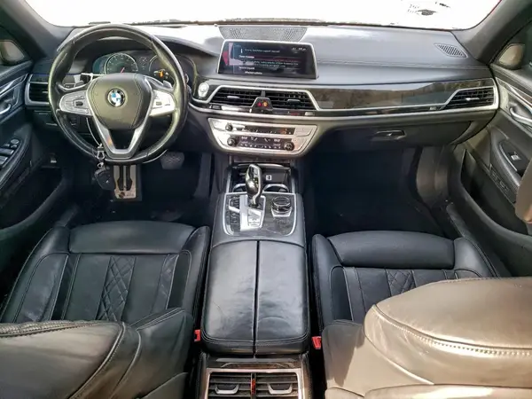 WBA7F2C39HG423075 2017 BMW 7ER - Image 8