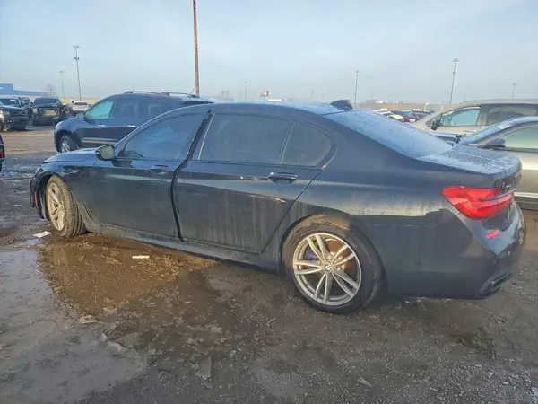 WBA7F2C39HG423237 2017 BMW 7ER - Image 2