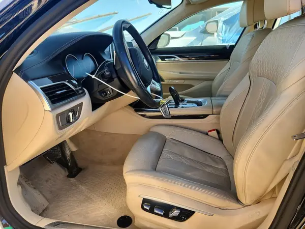 2016 BMW 7 Series auction photo 7
