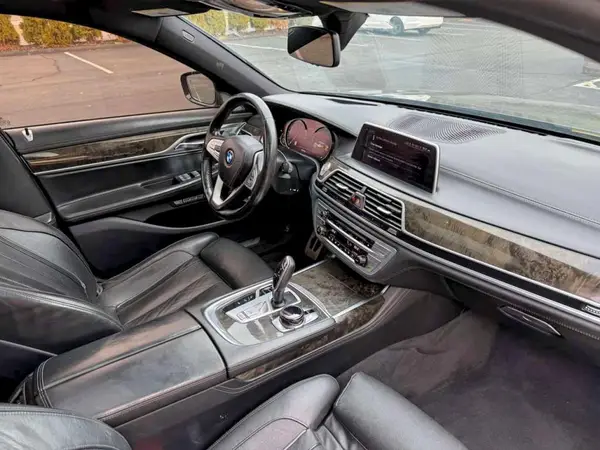 WBA7F2C50HG421538 2017 BMW 7ER - Image 8