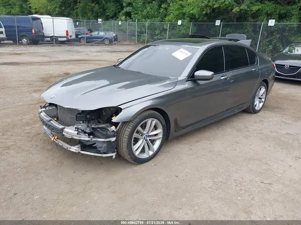WBA7F2C50HG421605 2017 BMW 7ER - Image 2