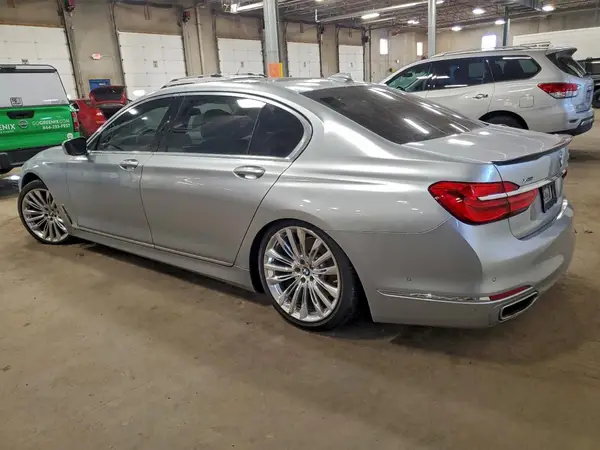 WBA7F2C50HG421894 2017 BMW 7ER - Image 2