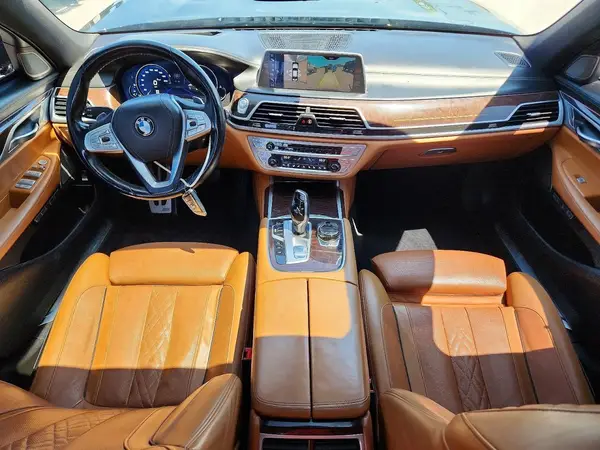 WBA7F2C50HG422379 2017 BMW 7ER - Image 8