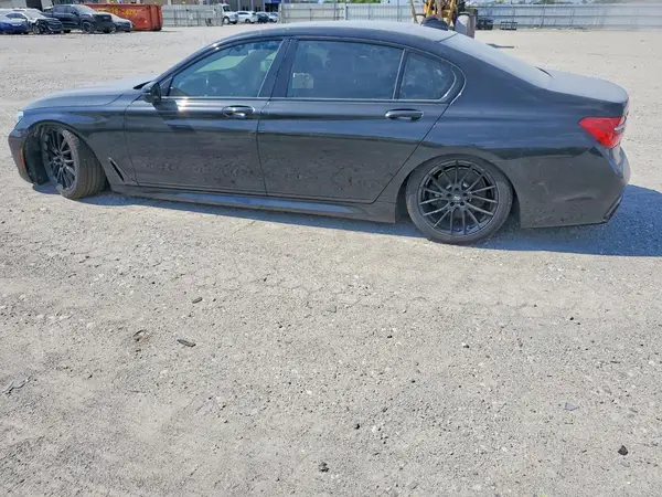 WBA7F2C50JG424686 2018 BMW 7ER - Image 2