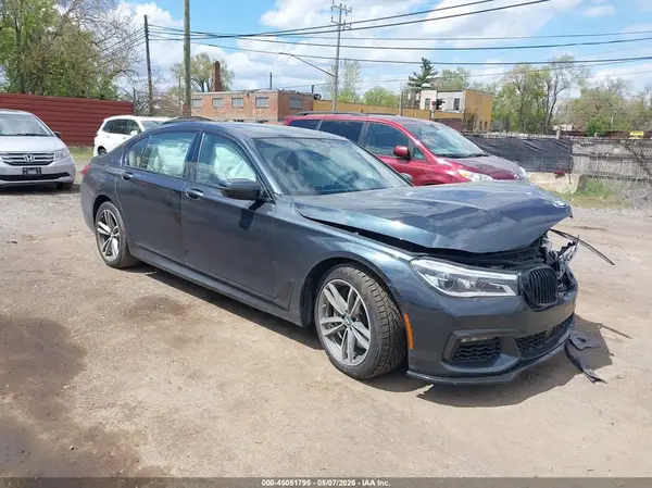 WBA7F2C50KB240475 2019 BMW 7ER - Image 1