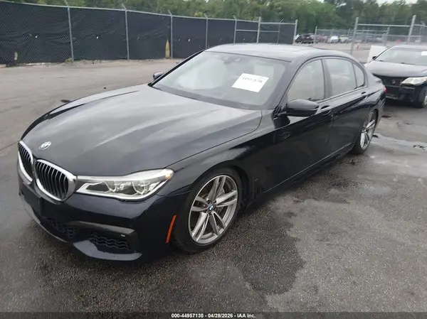 WBA7F2C51GG415486 2016 BMW 7ER - Image 2