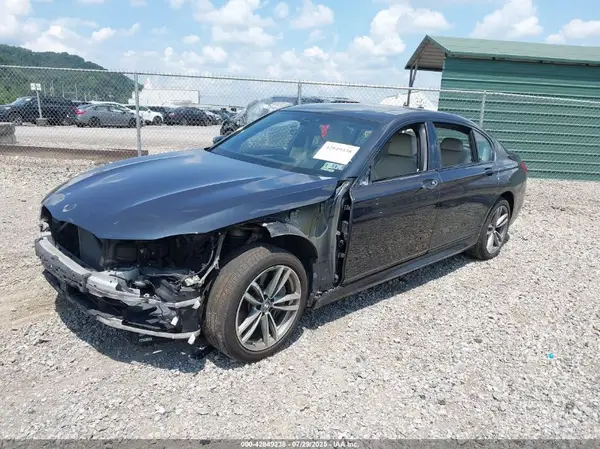 WBA7F2C51GG415830 2016 BMW 7ER - Image 2