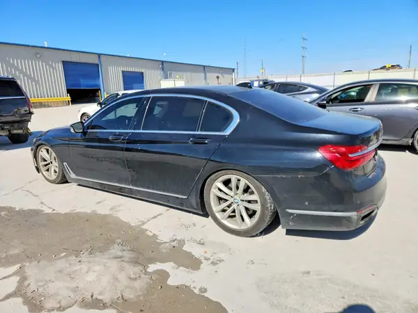 WBA7F2C51GG420090 2016 BMW 7ER - Image 2