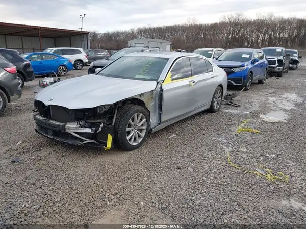 WBA7F2C51GG420428 2016 BMW 7ER - Image 2
