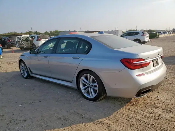 WBA7F2C51HG421600 2017 BMW 7ER - Image 2