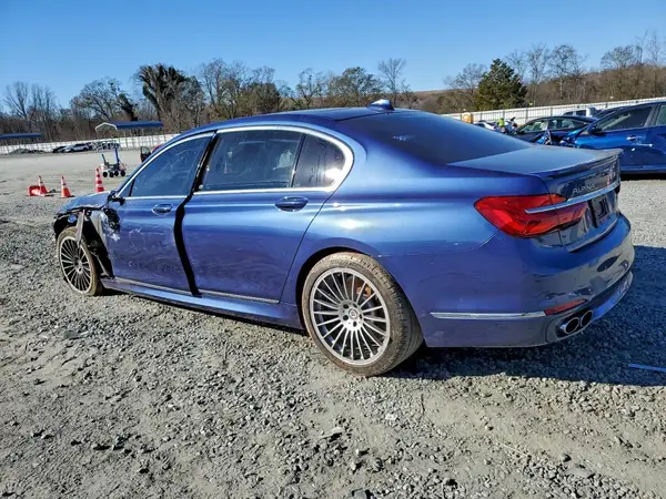 WBA7F2C51JG856302 2018 BMW 7ER - Image 2