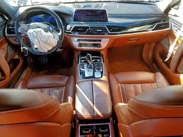 WBA7F2C51JG856302 2018 BMW 7ER - Image 8